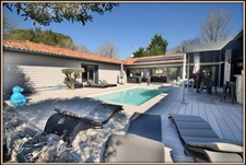 Single-story architect-designed villa of 182 m² for sale, 5 rooms, Soustons (40), 500 m from the lake