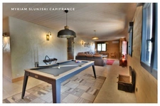 Landes department (40), for sale charming renovated villa of approximately 210 m² in a quiet location.
