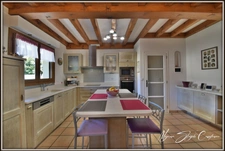 Maison Landaise à vendre 6 pièces de 157 m² (40) Soustons, commerces à pied, au calme.