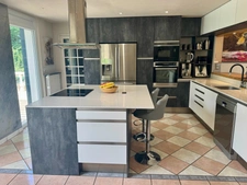 8-room property for sale in Mont-de-Marsan (40), 210 m², close to shops