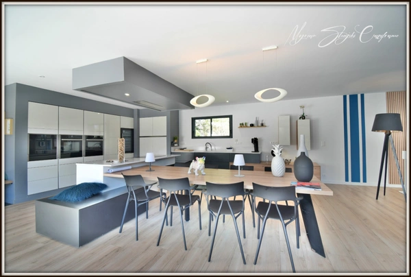 VILLA D'ARCHITECTE DE PLAIN-PIED de 182 m² à vendre 5 pièces SOUSTONS (40) à 500 m du lac
