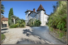 Dpt Landes (40), for sale near MONT DE MARSAN exceptional property of 420 m² - Land of 7,366 m²