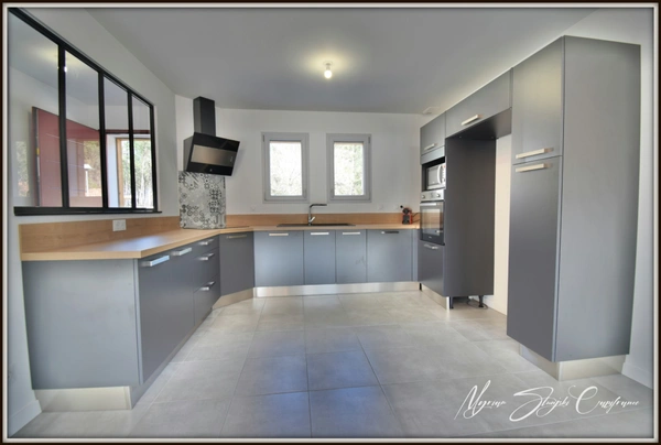 VILLA D'ARCHITECTE DE PLAIN PIED à vendre 6 pièces  (40) DE 135 M² ENTRE FORET ET OCEAN