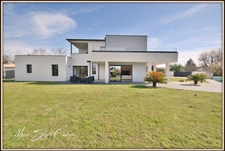 Propriété d'exception à vendre 8 pièces SOUSTONS (40) Villa de 290 m2 Annexe indépendante proche  du lac
