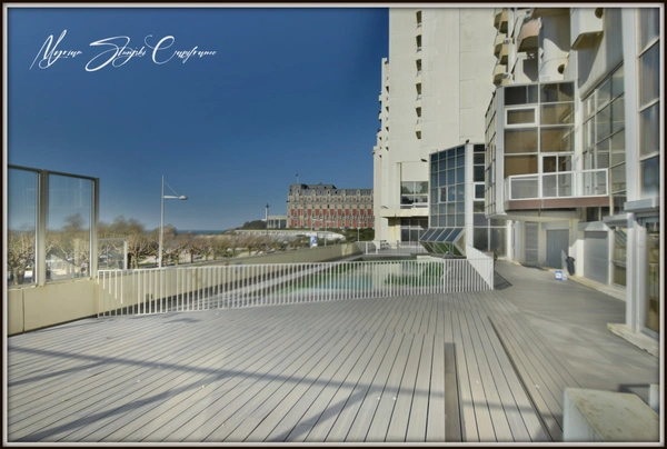 Appartement à vendre 4 pièces BIARRITZ (64) de 104,11 m² à la grande plage.