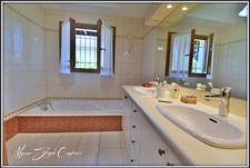 Maison Landaise à vendre 6 pièces de 157 m² (40) Soustons, commerces à pied, au calme.