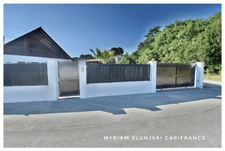 Landes department (40), for sale charming renovated villa of approximately 210 m² in a quiet location.