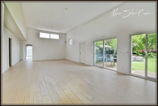 Propriété à vendre 7 pièces BENESSE MAREMNE (40) au calme avec dépendance.
