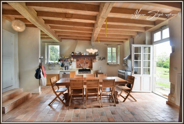 Maison à vendre 10 pièces BAYONNE, PROPRIETE DE CHARME DE 355 M² AU CALME.