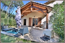 House for sale VILLA 10 rooms SEIGNOSSE (40) Three independent dwellings, calm and green setting.