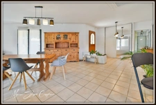 House for sale 5 rooms SOUSTONS (40) 150 m² on one level, in a quiet location.