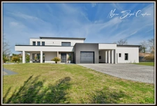 Propriété d'exception à vendre 8 pièces SOUSTONS (40) Villa de 290 m2 Annexe indépendante proche  du lac