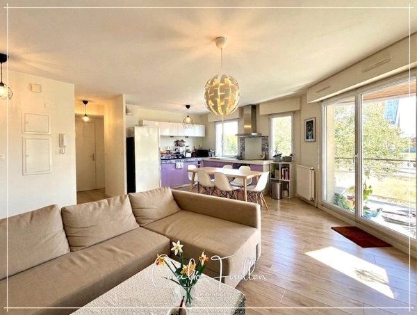 Appartement à vendre 2 pièces 50 m² avec balcon et parking GARE SUD (44000)