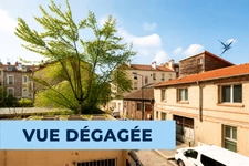 CALME, LUMIÈRE ET VUE DÉGAGÉE EN CŒUR DE VILLE