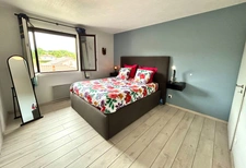 Maison familiale de 220 m² avec piscine et jardin arboré à Lagnieu