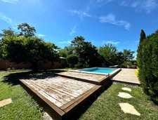 Family home - 5 rooms with swimming pool and canal view in Jonage