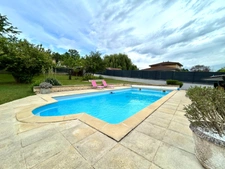 Maison familiale 220 m² - Avec piscine, véranda et grand terrain à Lagnieu