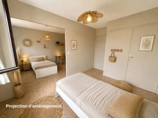 Maison familiale de 220 m² avec piscine et jardin arboré à Lagnieu