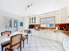 House for sale 6 rooms VETRAZ MONTHOUX (74)