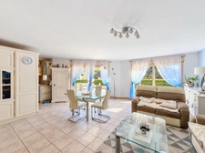 Maison à vendre 4 pièces avec appartement T2 bis à l'étage VIUZ EN SALLAZ (74)