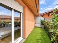 SUPERBE T2 TRAVERSANT AU DERNIER ÉTAGE AVEC DEUX TERRASSES, CAVE ET GARAGE ANNEMASSE (74)