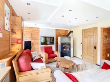 chalet rénové avec vue panoramique, mazot, sauna et fort potentiel – Glières-Val-de-Borne (74)