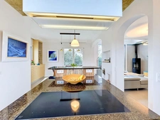 CHENS-SUR-LÉMAN – Maison 140 m² avec jardin arboré, garage et beaux volumes 