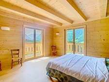 Chalet neuf mitoyen 2024 – Un havre de paix face aux montagnes Petit Bornand (74)