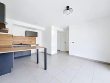À vendre joli T2 récent avec Garage MESSERY (74)