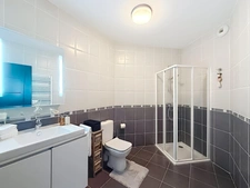 Belle villa familiale 200m2 4 chambres à CHENS SUR LEMAN (74)