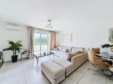 Joli Appartement T4 récent avec balcon, garage double et climatisation – ORNEX (01)