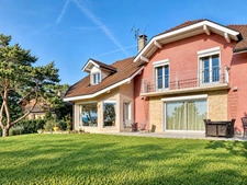 A VENDRE NOUVEAUTÉ À LOISIN – MAISON FAMILIALE T5 DE 200 M² AVEC VUE LAC LÉMAN ET JURA (74)