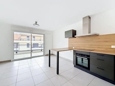 À vendre joli T2 récent avec Garage MESSERY (74)
