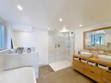 Exceptional 7-room property of 380m2 on the heights of Collonges-sous-Salève – Peaceful location, Jura views, swimming pool and 1000m2 building plot SOUS SALEVE (74)