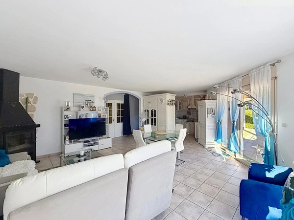 Maison à vendre 4 pièces avec appartement T2 bis à l'étage VIUZ EN SALLAZ (74)