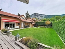 Maison familiale T5 de 190 m² avec jardin arboré, vue Salève & Jura COLLONGES SOUS SALEVE (74)
