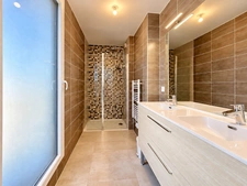 VIUZ-LA-CHIÉSAZ (74) – APPARTEMENT T4 DE 100 M² – DERNIER ÉTAGE – TERRASSE DE 33 M²