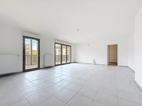 Appartement T5 116 m² dernier étage, terrasse 23 m² ANNECY (74)