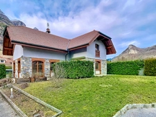 Maison 193 m² à Faverges - Terrain 964 m² - possibilité 2 logements  (74)