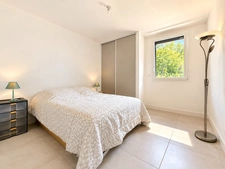 VIUZ-LA-CHIÉSAZ (74) – APPARTEMENT T4 DE 100 M² – DERNIER ÉTAGE – TERRASSE DE 33 M²