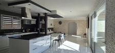 Maison à vendre 5 pièces ARPAJON SUR CERE (15)