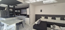 Maison à vendre 5 pièces ARPAJON SUR CERE (15)
