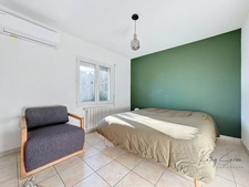 House for sale 5-room house on the front line with swimming pool PEROLS (34)