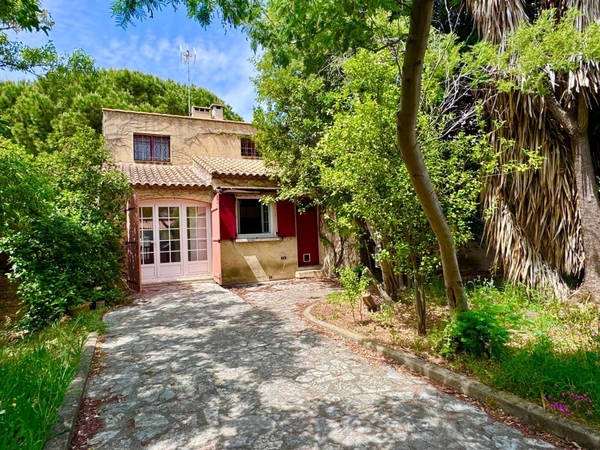 Maison à vendre 4 pièces PEROLS (34) sur terrain de 598m2