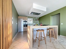 House for sale 5-room house on the front line with swimming pool PEROLS (34)