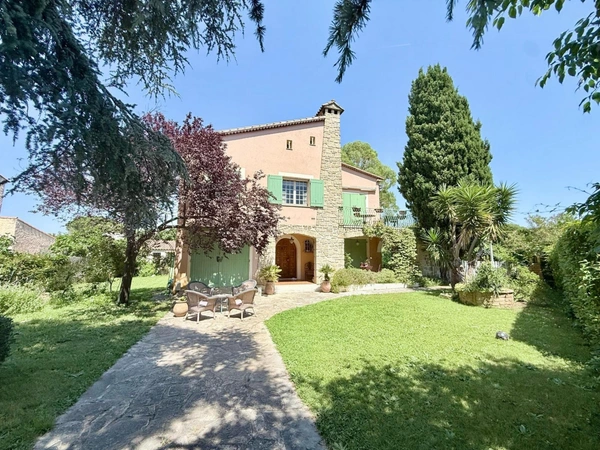 Maison à vendre 6 pièces PEROLS (34) avec piscine