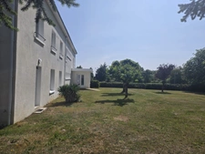 Propriété à vendre 20 pièces CHATEAU RENAULT (37)