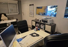 LOCAL COMMERCIAL / ENTREPÔT / GARAGE AVEC BUREAUX À LOUER / SECTEUR TOURS NORD 37 
