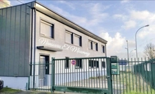 A VENDRE OU A LOUER Bâtiment  local commercial / bureau sur SAINT PIERRE DES CORPS (37)