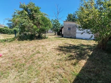 Terrain à vendre de 604,00 m² LIBOURNE (33)